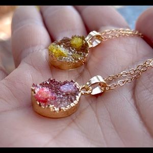 Minimalist Shell necklace Resin stone necklace